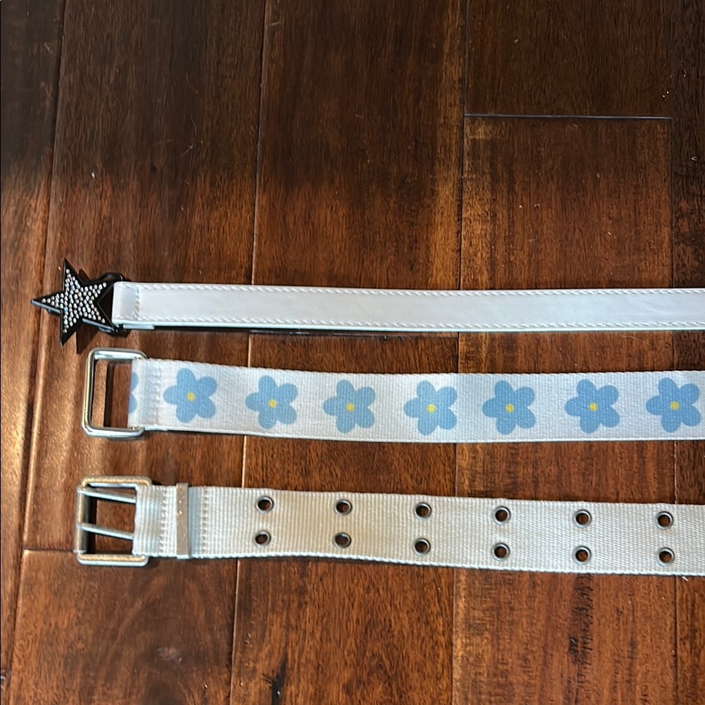 White and Blue Floral Women's Belt